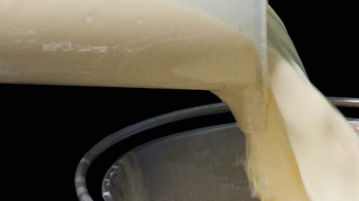 Milk pour 2