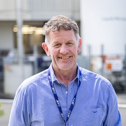 Phil-Lowe-040A3579